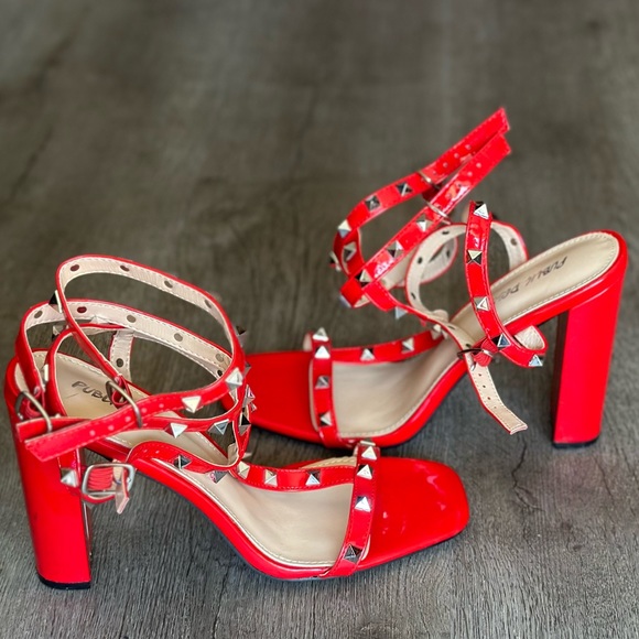Public Desire Finally Red Patent Studded Block heels, women’s size 8 - Picture 13 of 13